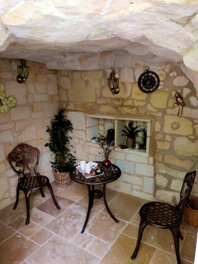 Le Thoureil Les Troglos De Cumeray מראה חיצוני תמונה